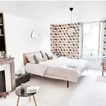 홈스테이 Privees Confortables Jusqu'a 10 Personnes De 18 A 85 M2 Charly-sur-Marne