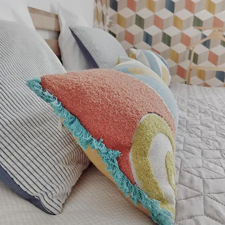 Csm Privées 1 2 Et 1 Avec Terrasse En Cœur De Entre Paris Et Reims 40 Mn Disneyland Paris *