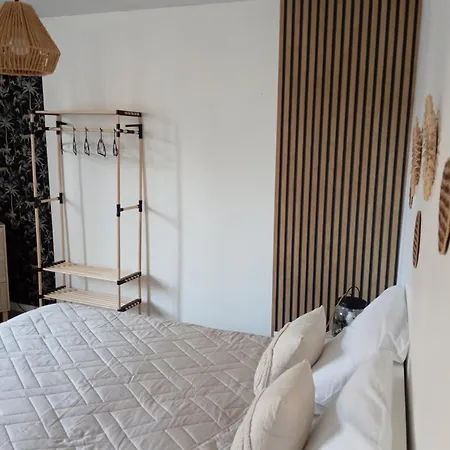 Rooms Home Csm Suites Privees Elegantes Entre Reims Et Disneyland Paris 1 A 8 Personnes Ubytování v soukromí Charly-sur-Marne