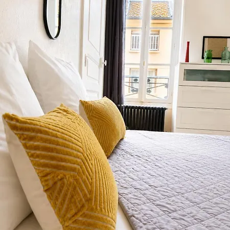 Rooms Home Csm Suites Privees Elegantes Entre Reims Et Disneyland Paris 1 A 8 Personnes * Charly-sur-Marne